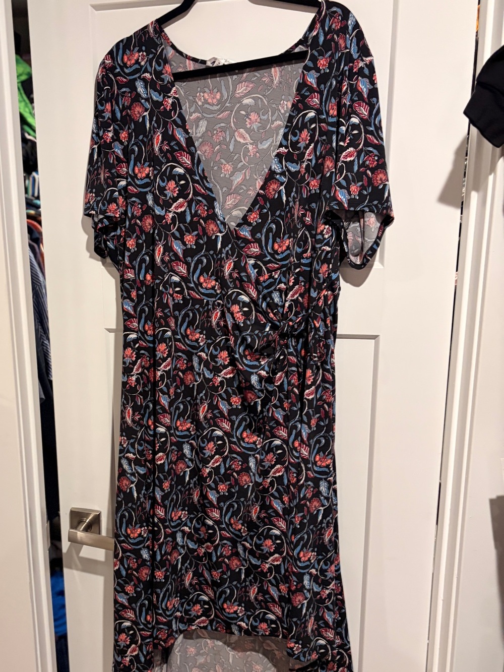 Floral Wrap-Style Black Dress with Pink Accents Women’s Plus Size 3x